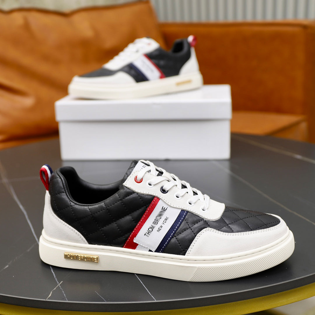 Cowhide Casual Shoe