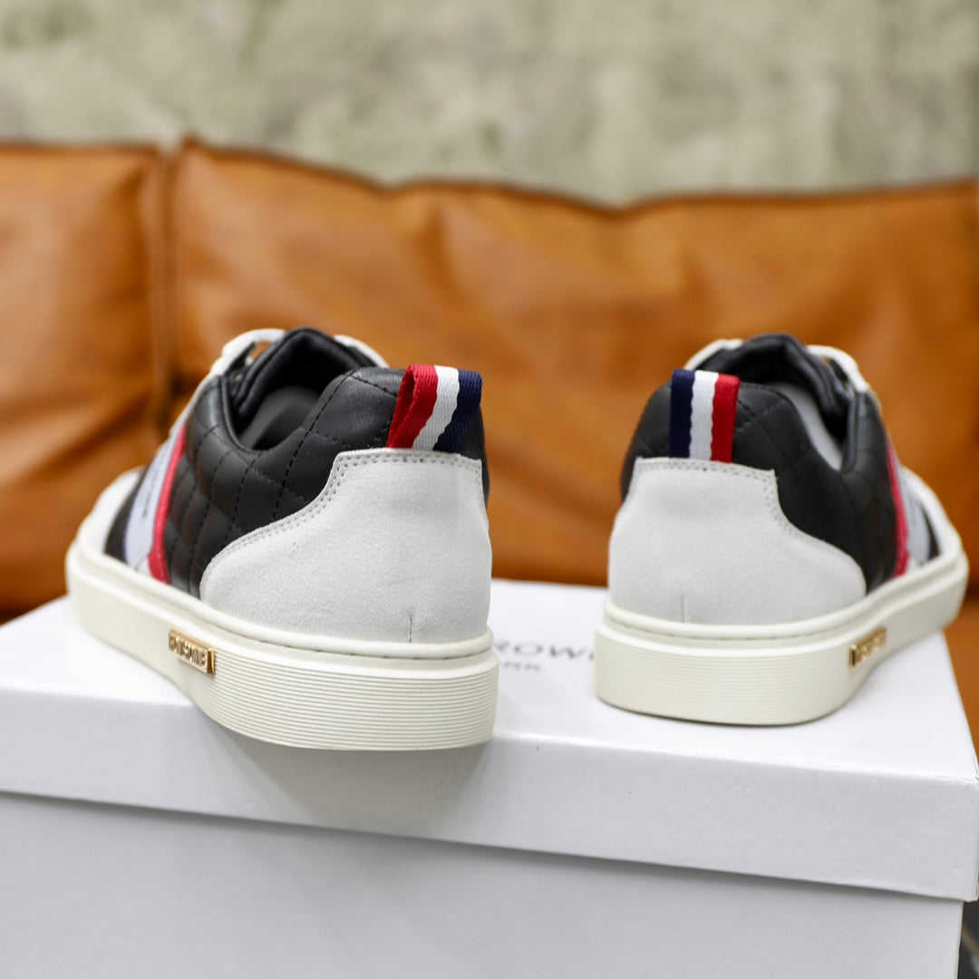 Cowhide Casual Shoe