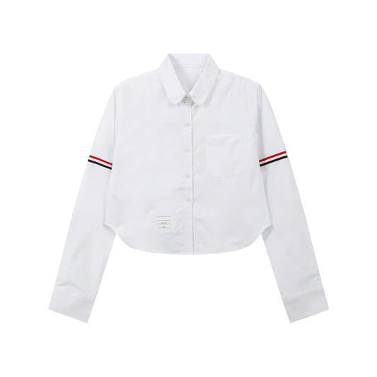 Women waist-baring shirt